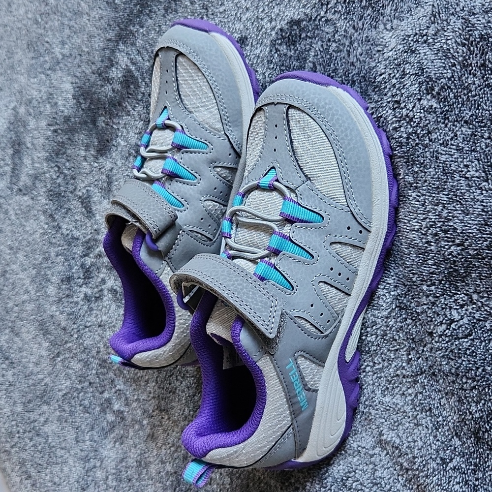 NWOT Little kid's Merrell Shoes 13.0